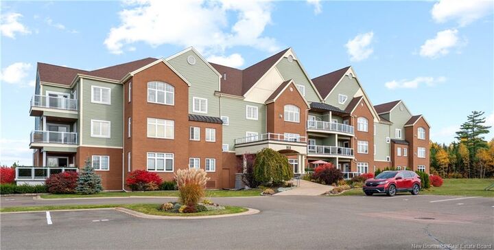 163 Royal Oaks Boulevard 201 — photo 1