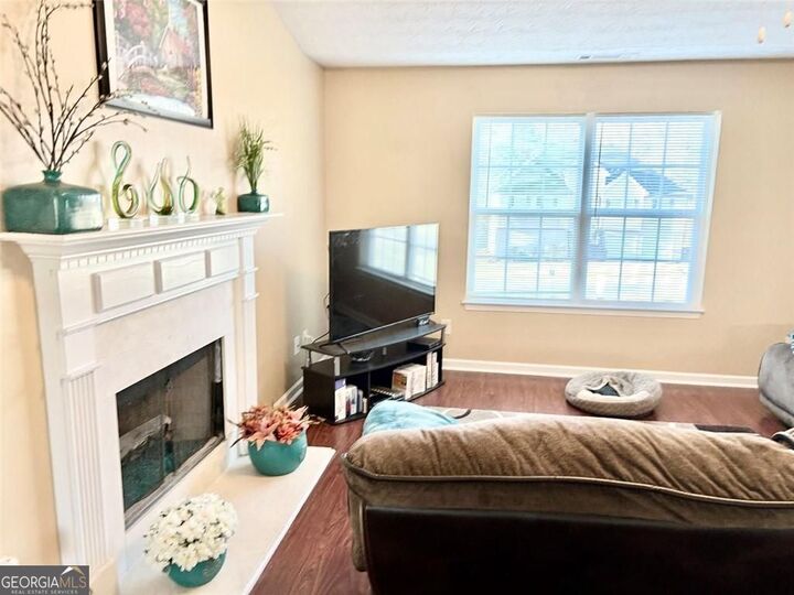 Property Photo:  35 Pembroke Place  GA 30016 