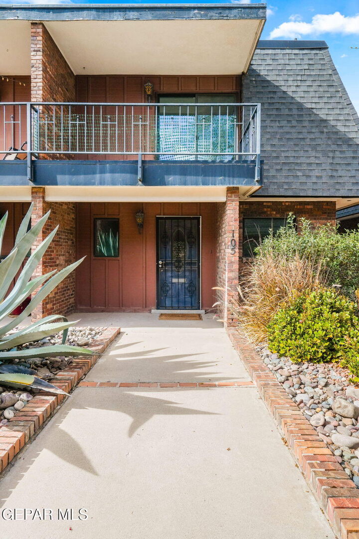 Property Photo:  4800 N Stanton Street 105  TX 79902 