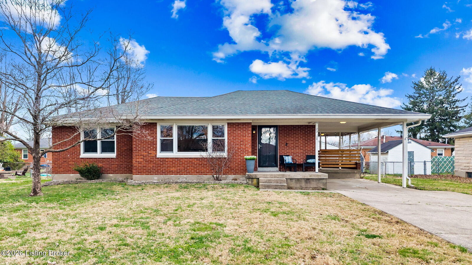 Property Photo:  9103 Chenault Rd  KY 40258 