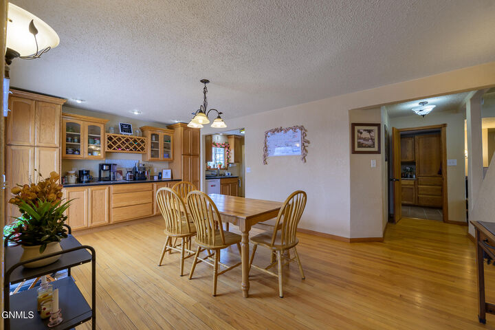 Property Photo: 710 13th Street ND 58501