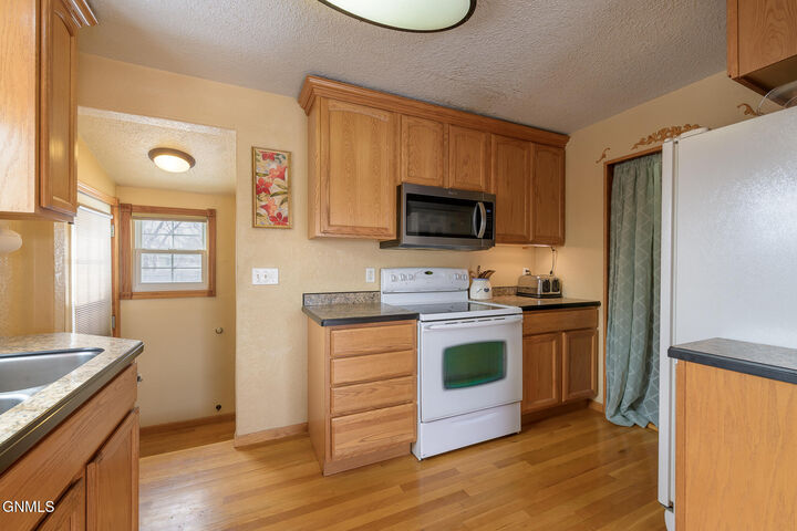 Property Photo:  710 13th Street  ND 58501 