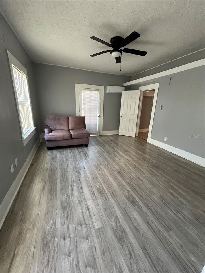Property Photo: 1907 N Morgan Street D FL 33602