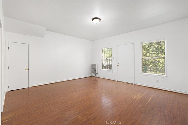 Property Photo: 248 Columbia CA 90026