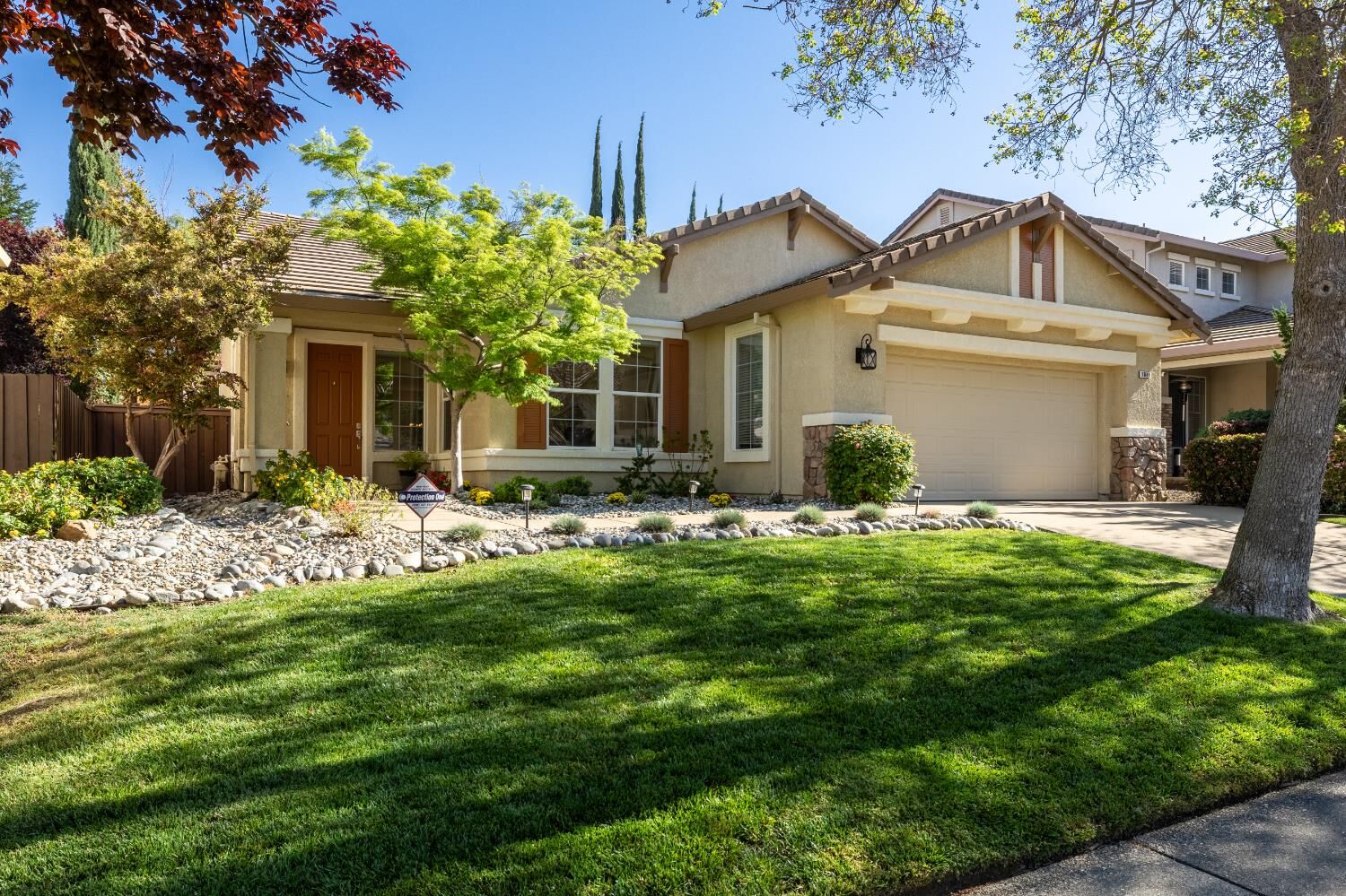 Property Photo:  1044 Callander Way  CA 95630 