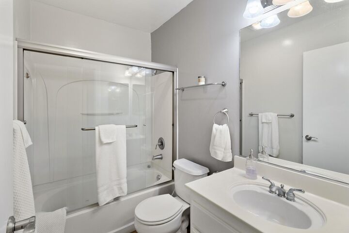 Property Photo:  1237 Kondos Avenue  CA 95814 