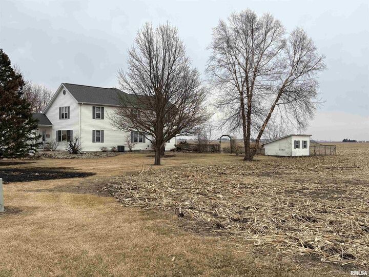 Property Photo: 7610 700 E Street IL 61345