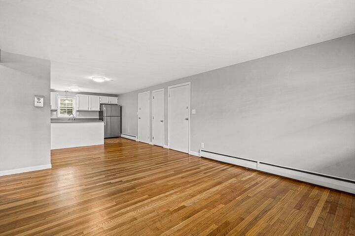 Property Photo:  29 Arlington Rd 5  MA 01801 