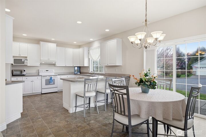 Property Photo:  1417  Woodfield Place  WA 98264 