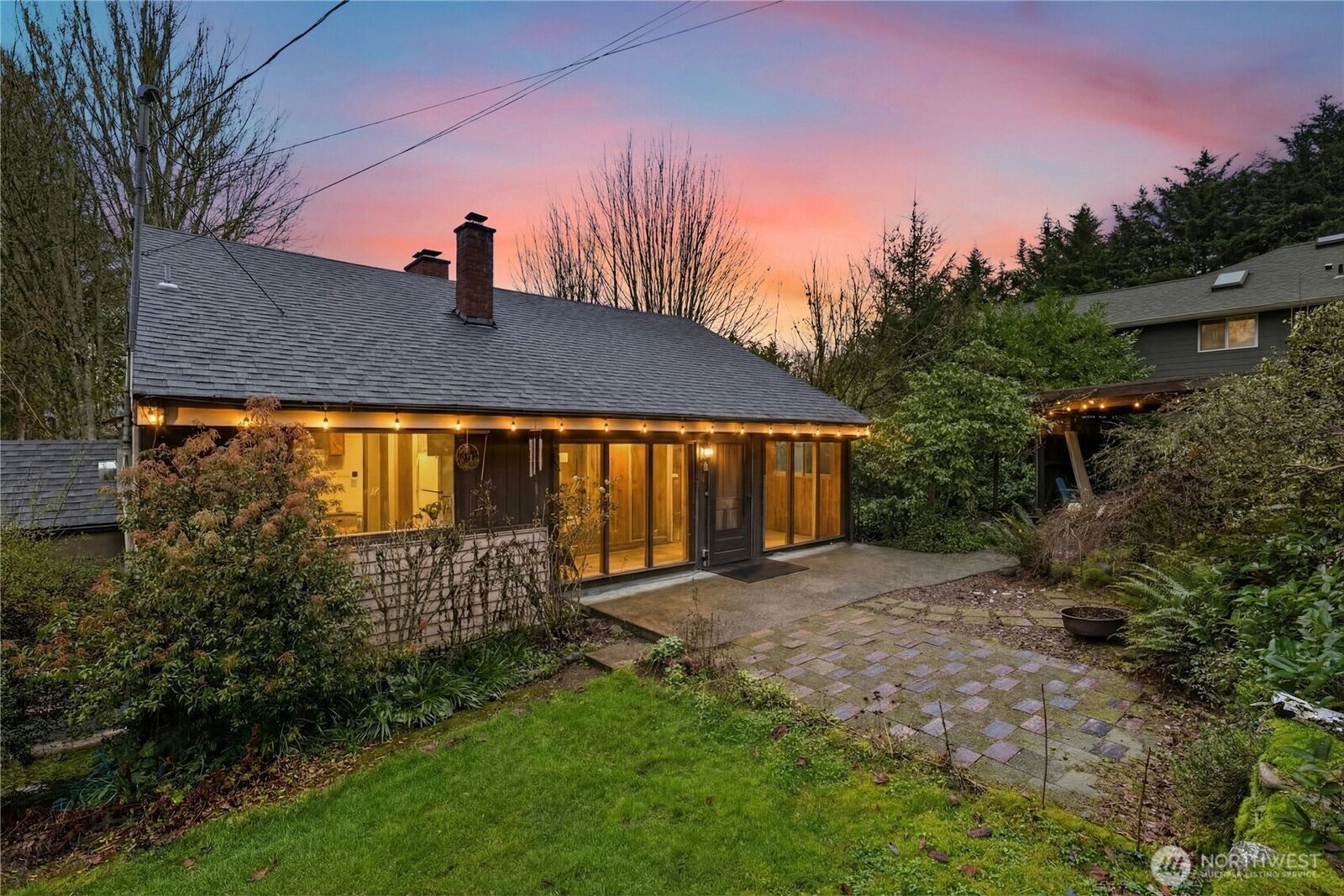 Property Photo:  6526 NE 198th Street  WA 98028 