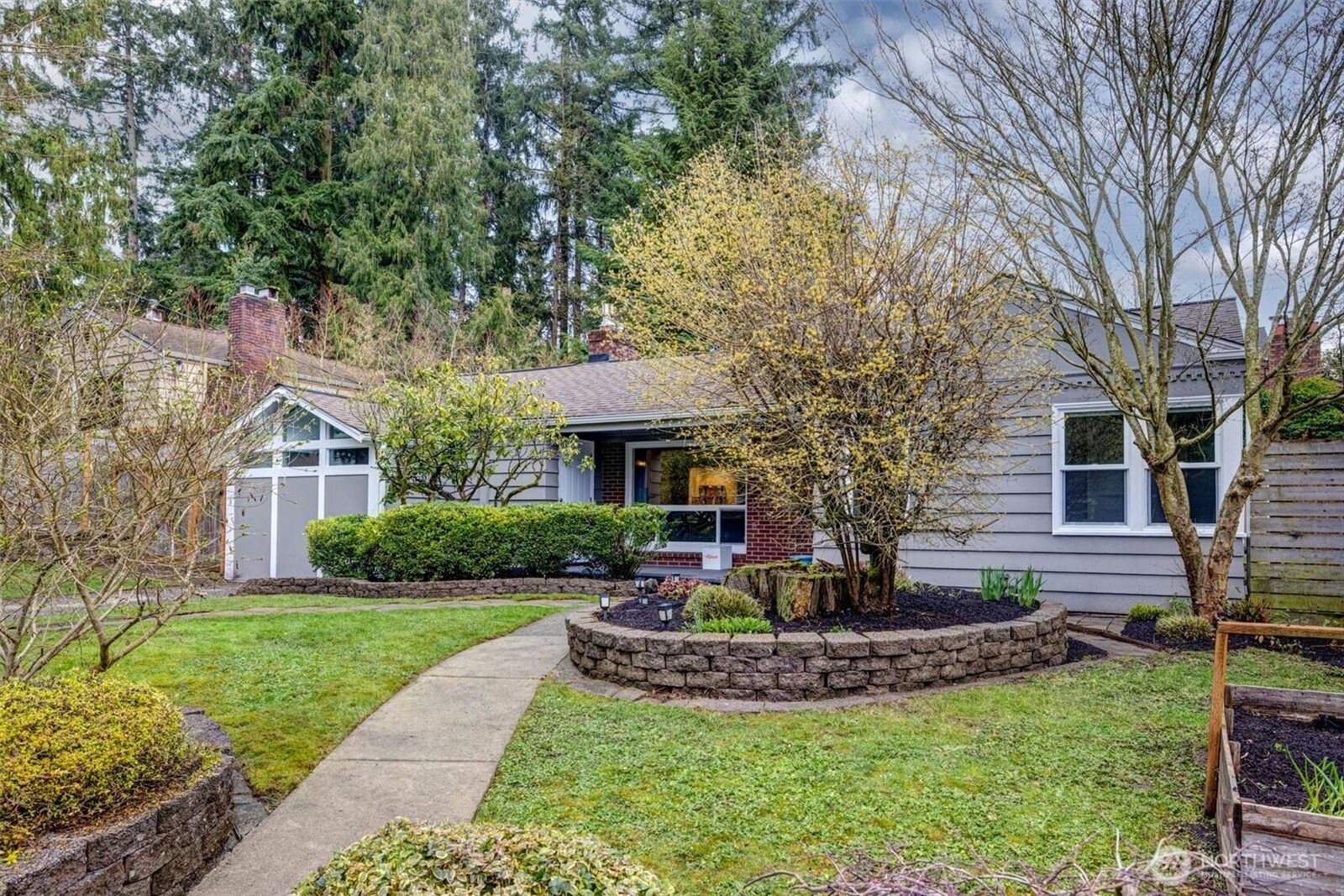 Property Photo:  1252 NE 89th Street  WA 98115 