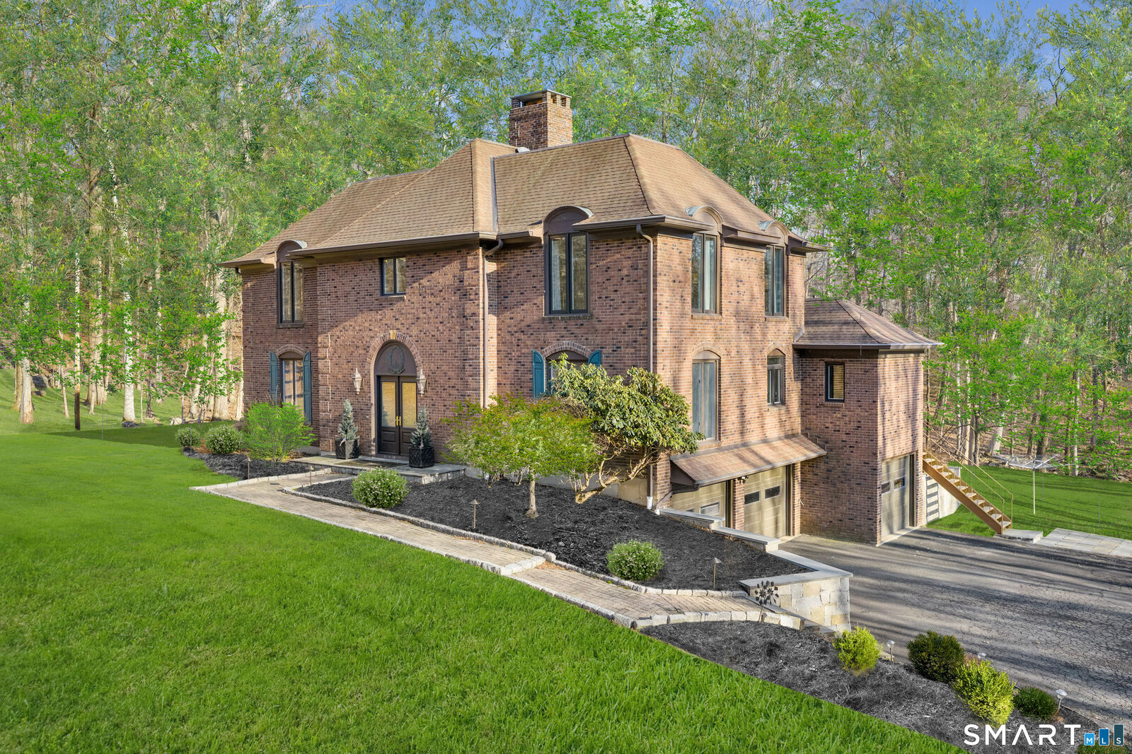 Property Photo:  75 Lilac Lane  CT 06612 