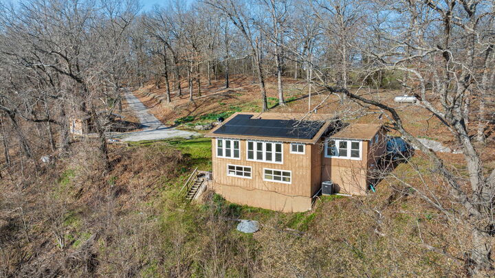 Property Photo:  300 Summit Lane  MO 64854 