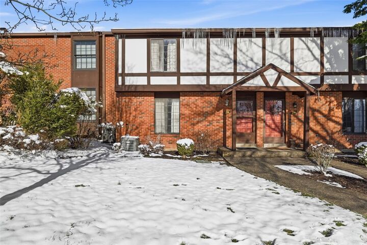 Property Photo:  612 Sewickley Heights Dr  PA 15143 