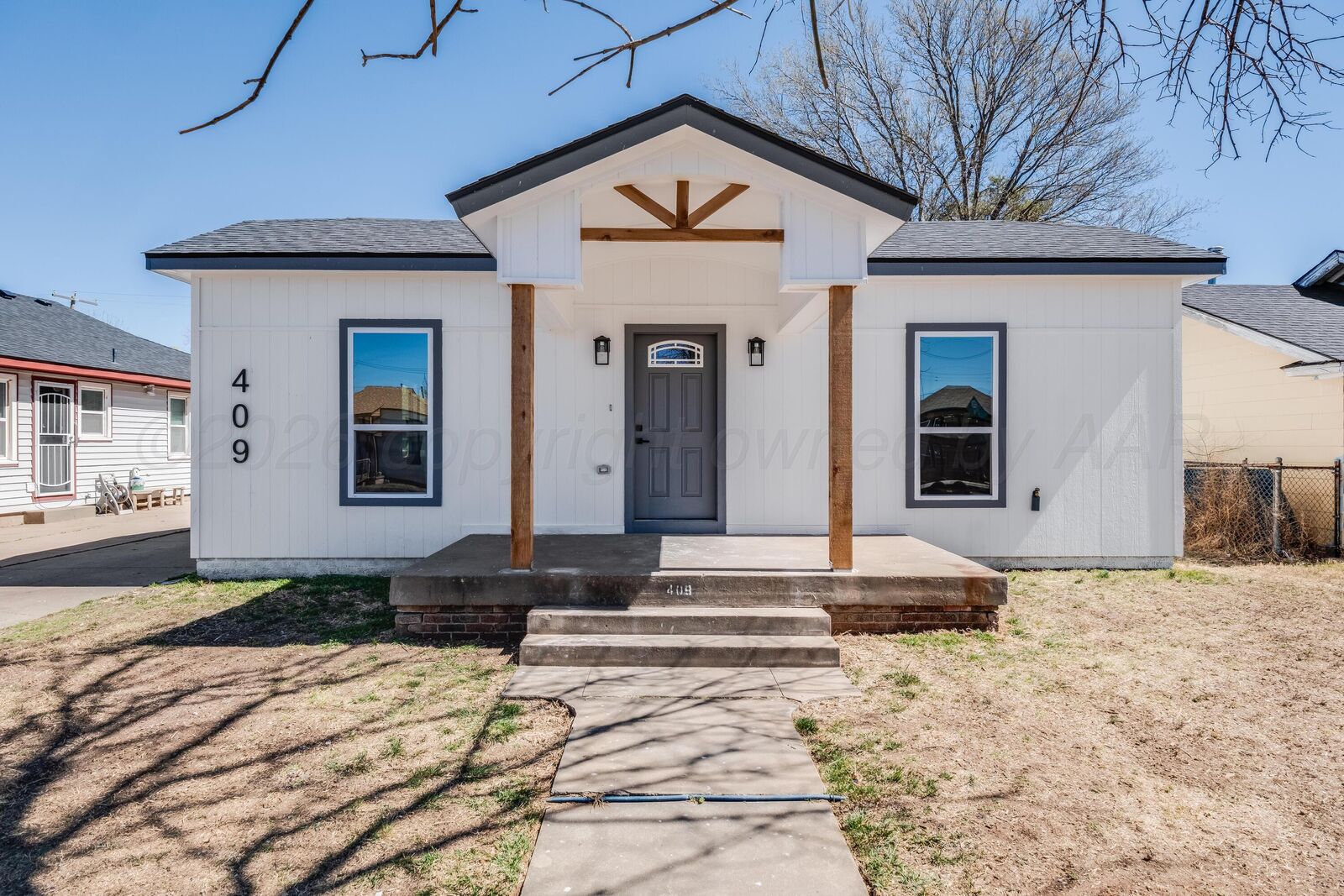 Property Photo: 409 S Forest Street TX 79106-8539