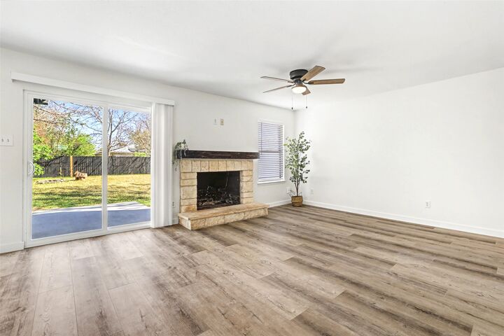 Property Photo:  1403 Greenfield Drive  TX 78664 