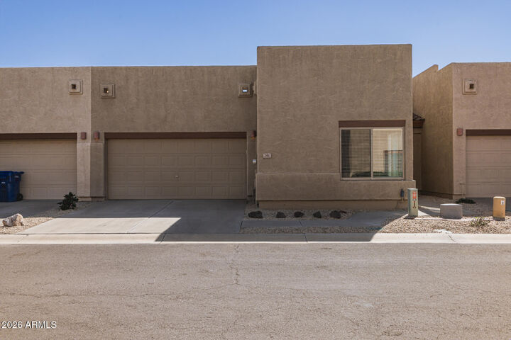 Property Photo:  1650 S Crismon Road 16  AZ 85209 