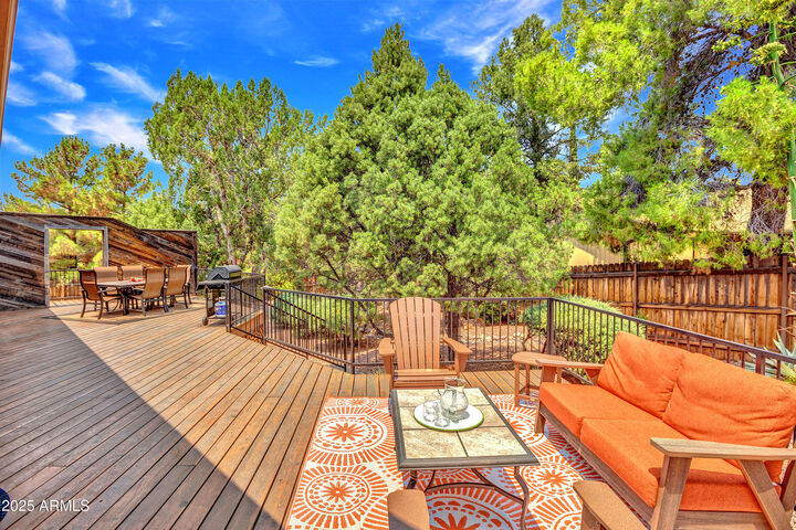 Property Photo:  75 Santa Barbara Drive  AZ 86336 