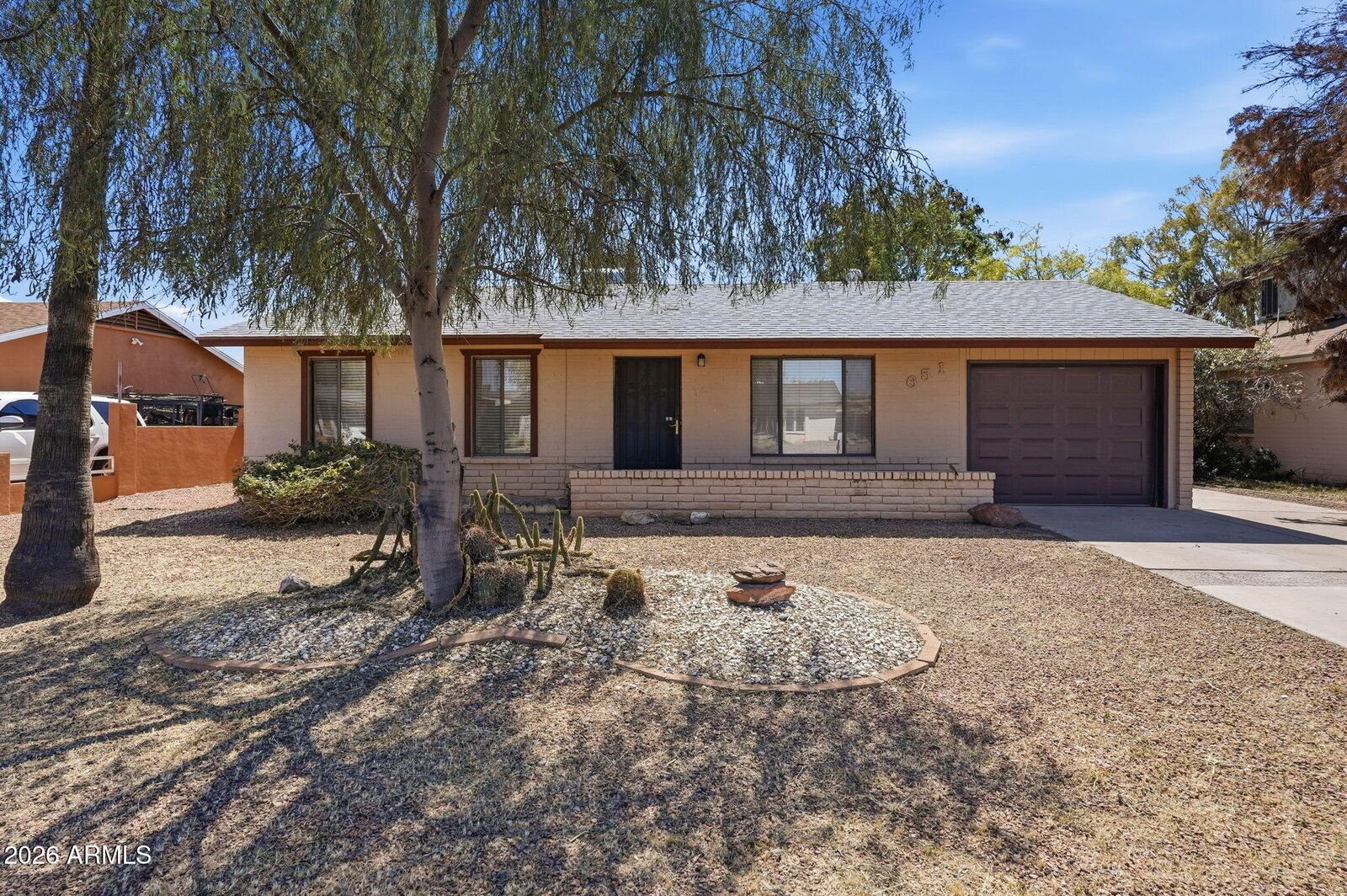 Property Photo:  651 E Glade Avenue  AZ 85204 