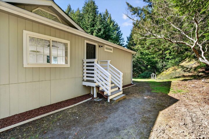 Property Photo:  40421 Mountain View Road  CA 95459 