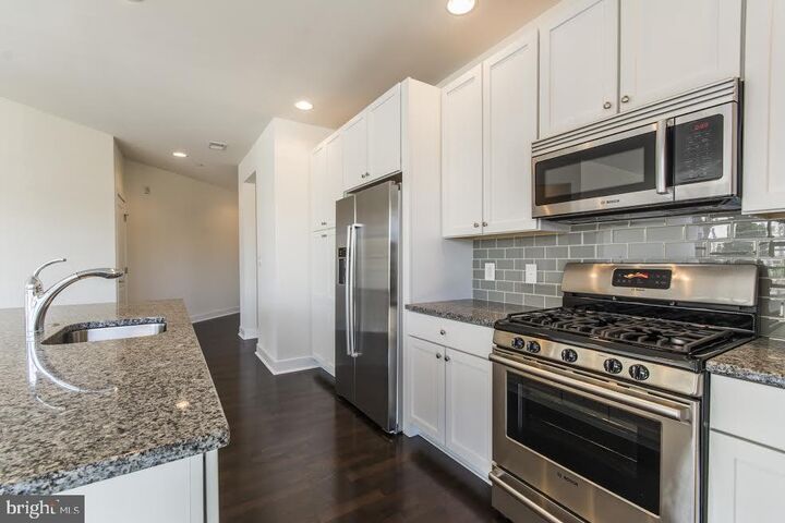 Property Photo:  600 S 24th Street 210  PA 19146 