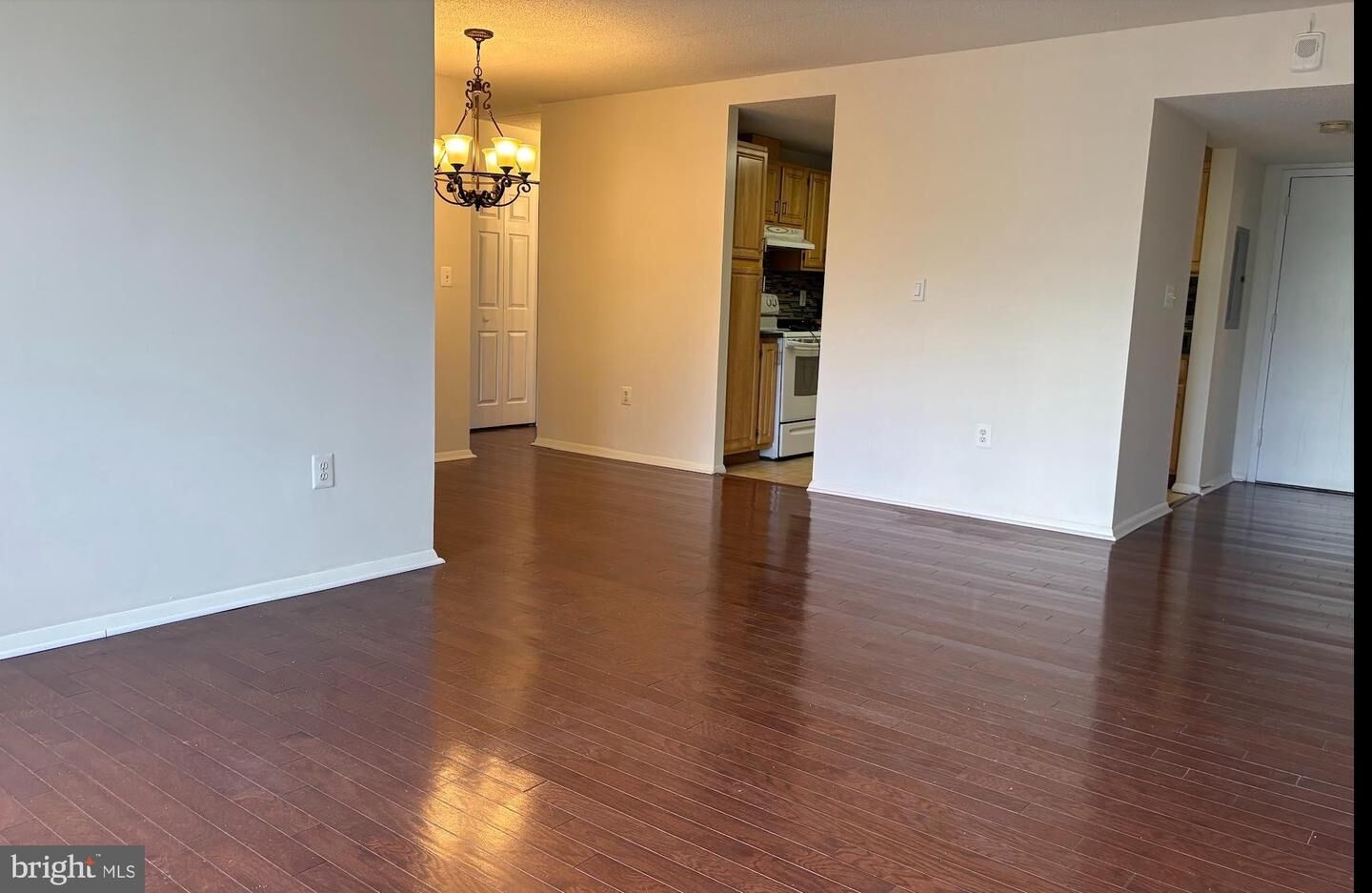 Property Photo:  6300 Stevenson Avenue 214  VA 22304 