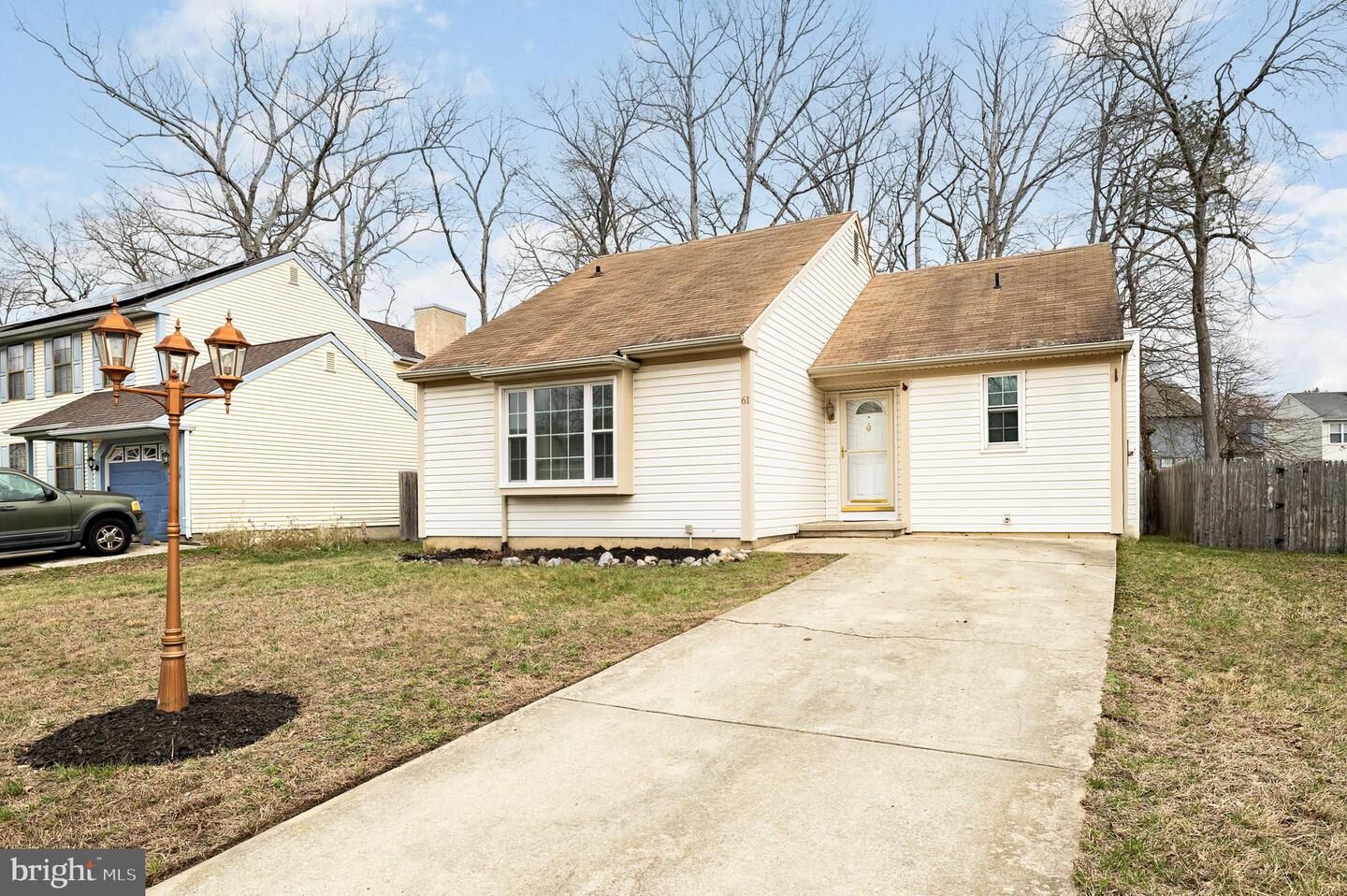 Property Photo:  61 Oak Forest Drive  NJ 08081 