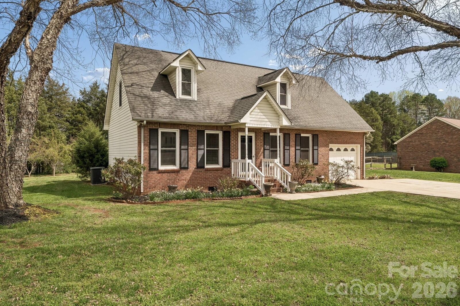 Property Photo:  125 Equestrian Drive  NC 28115 