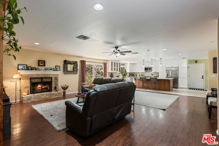 Property Photo:  2952 Golden Spur Rd  CA 93510 