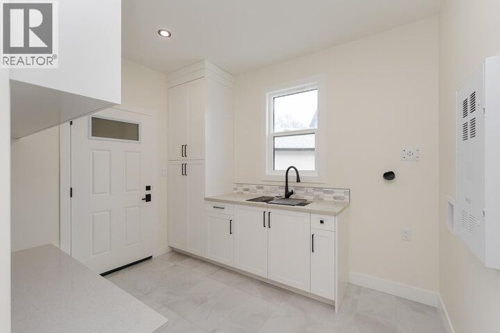 Property Photo: 3936 Estabrook Court BC V2N 6J2