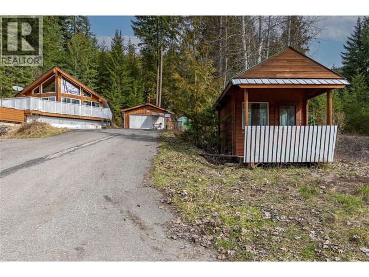 Property Photo: 7241 Estate Place BC V0E 1M8