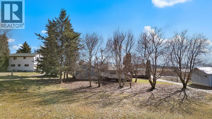 Property Photo: 3116 3 Highway BC V0B 1G1