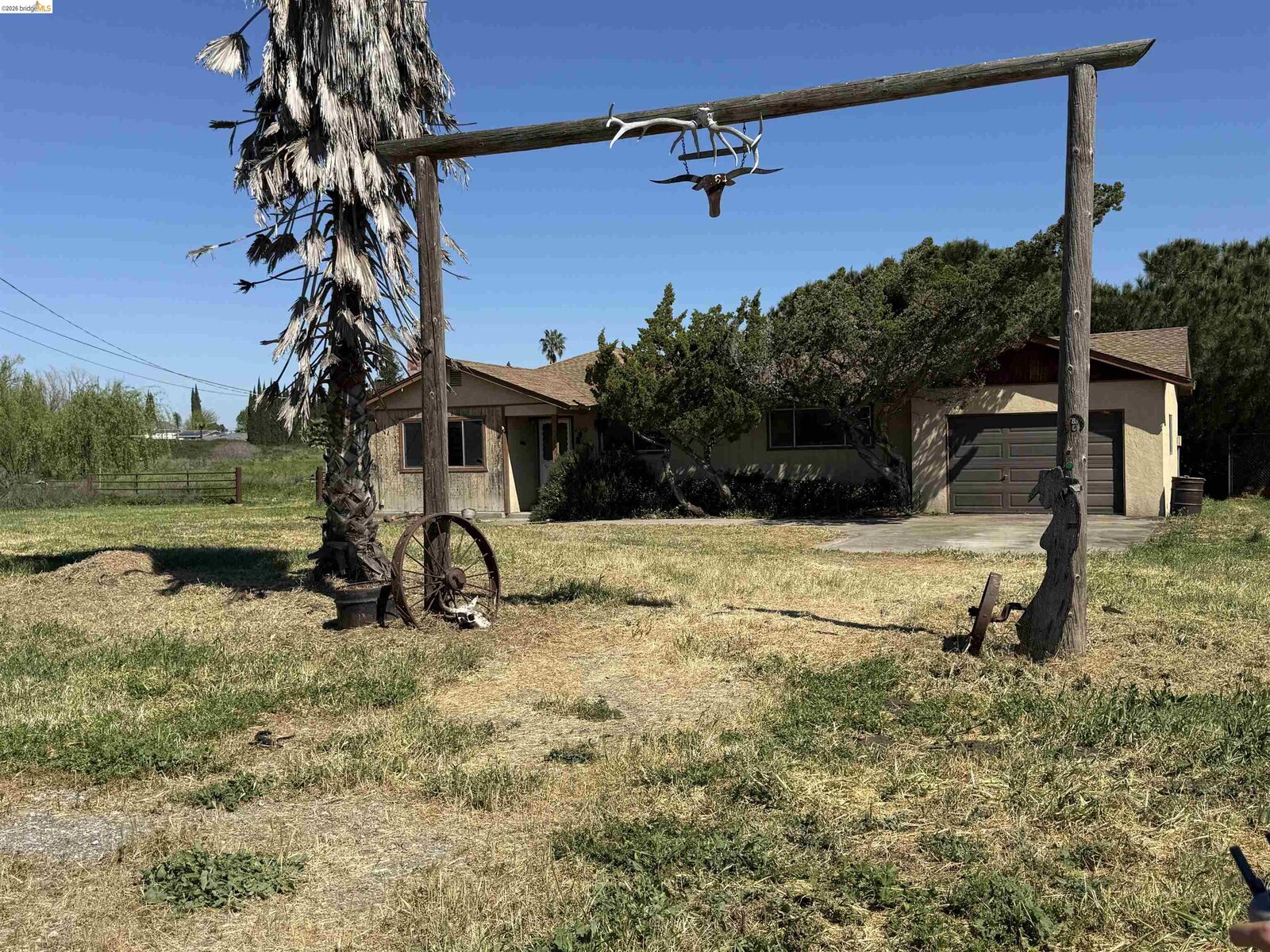 Property Photo:  5364 Aspen Rd  CA 94561 