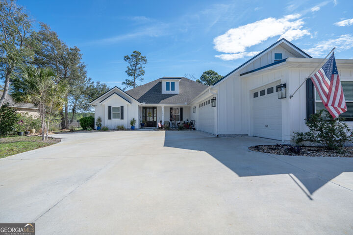 Property Photo: 103 Carrington Court GA 31548