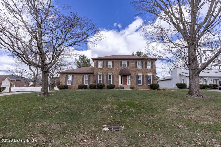 Property Photo: 10417 Scarlet Oak Ct KY 40241