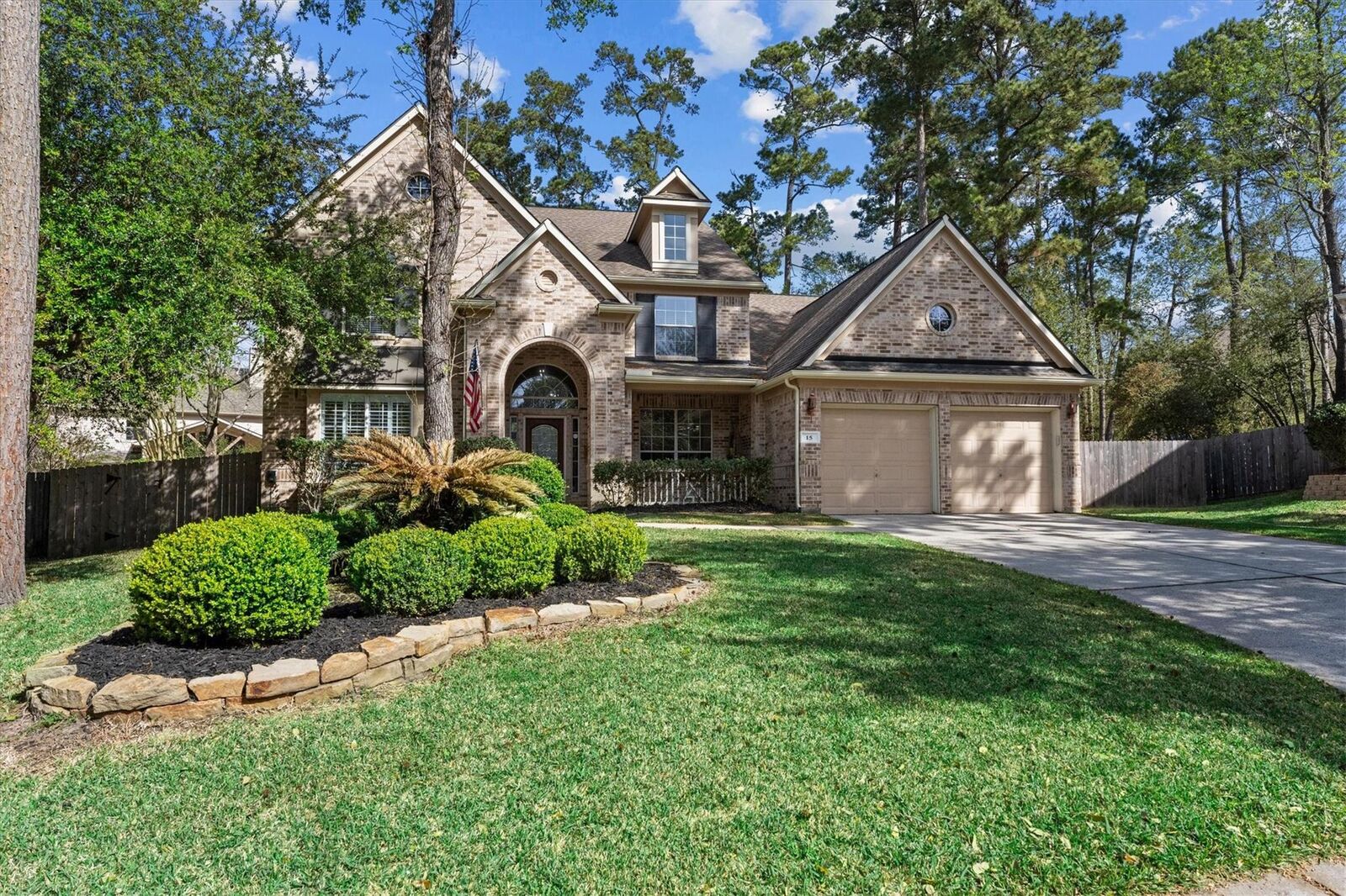 Property Photo:  15 Barlow Court  TX 77382 