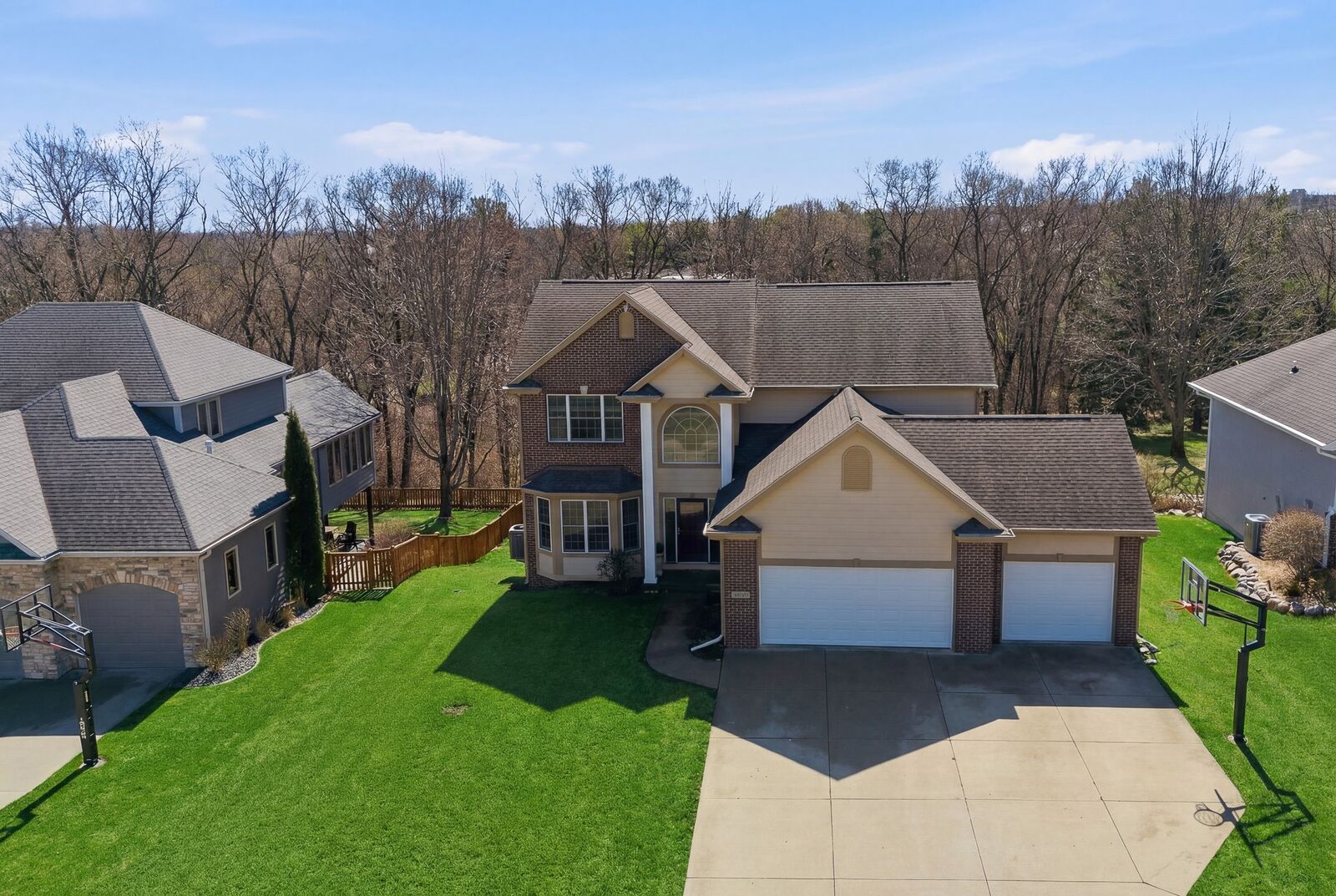 Property Photo: 15318 Horton Avenue IA 50322