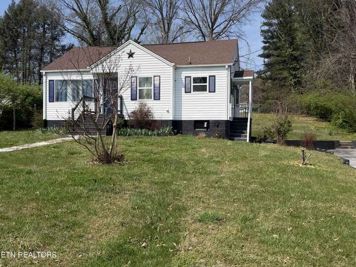 Property Photo:  1303 NE Charles Drive  TN 37918 