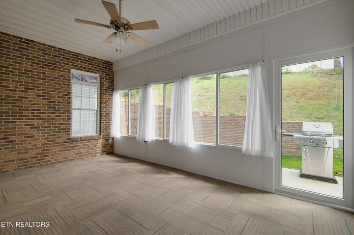 Property Photo:  5312 Tazewell Pointe Way  TN 37918 