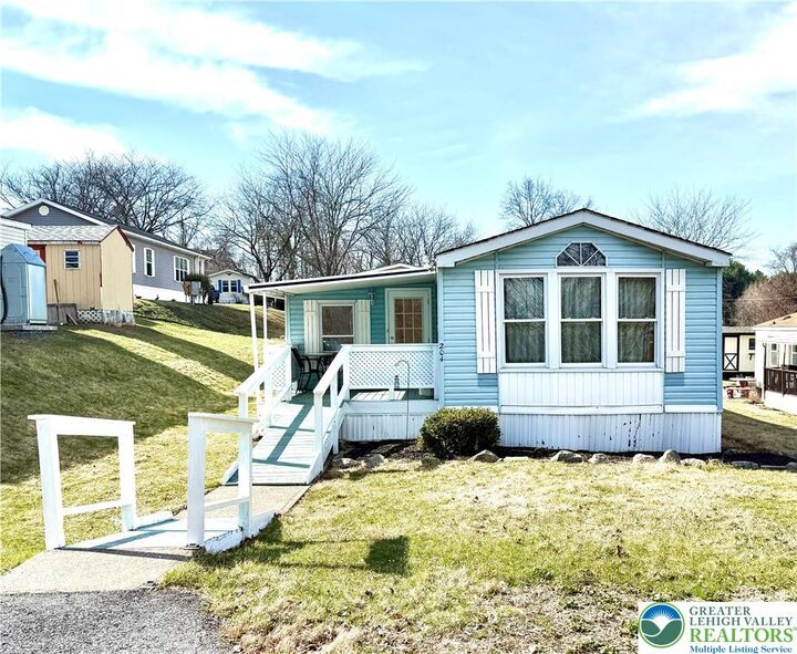 Property Photo: 204 Molly Pitcher Road PA 18343