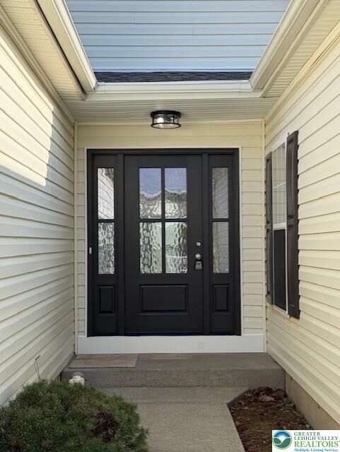 Property Photo:  636 San Simeon Place  PA 18040 