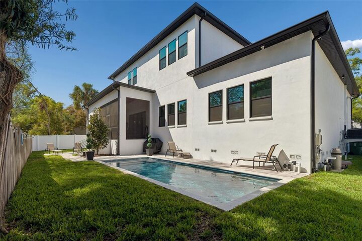 Property Photo:  5410 Bayshore Blvd  FL 33611 