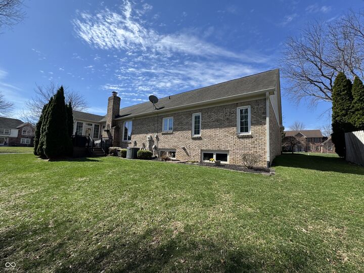Property Photo: 1802 Knaphill Court IN 46033