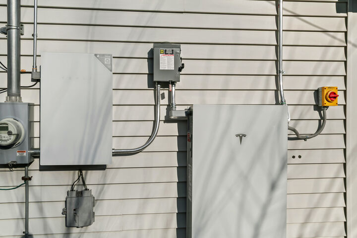 Property Photo:  2302 Madonna Avenue  IL 60436 