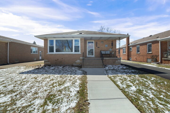 Property Photo: 5337 W 102nd Street IL 60453