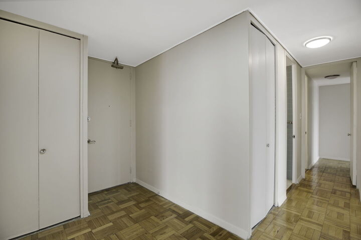 Property Photo:  601 E 32nd Street 1001  IL 60616 