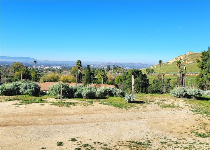 Property Photo:  2935 Galaxie Heights Road  CA 92507 