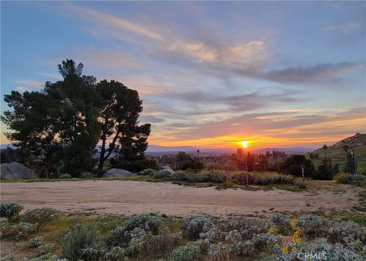 Property Photo: 2935 Galaxie Heights Road CA 92507