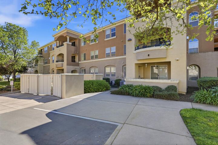 Property Photo:  900 Moon Circle 932  CA 95630 
