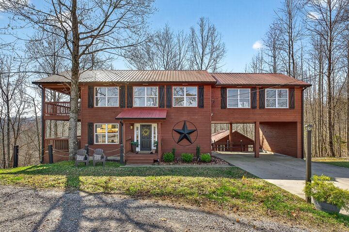 Property Photo:  300 Crest Dr  TN 37166 